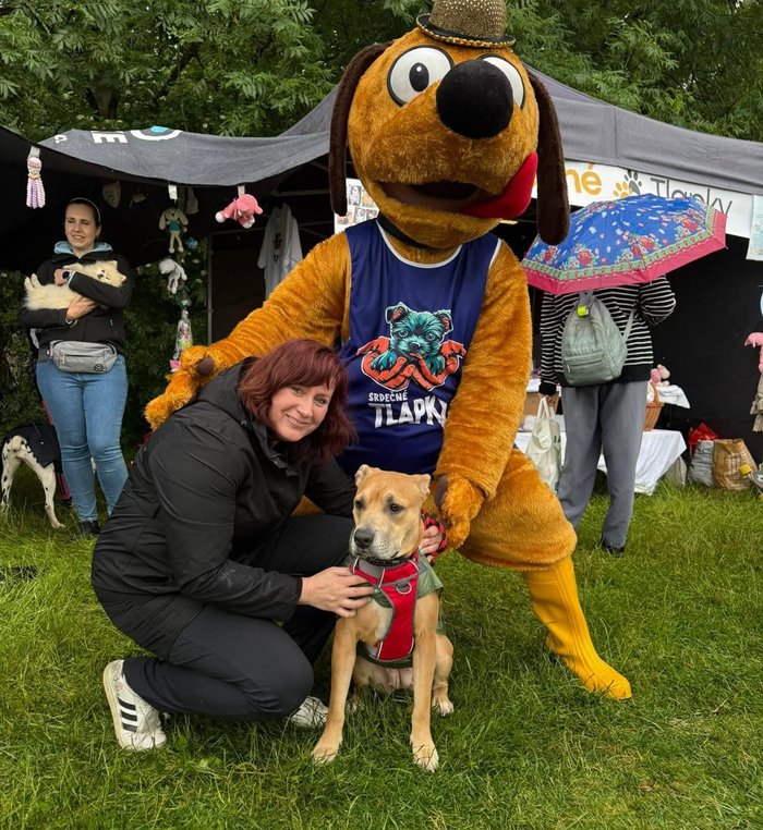 Srdečné tlapky z.s. - Veronika Macáková